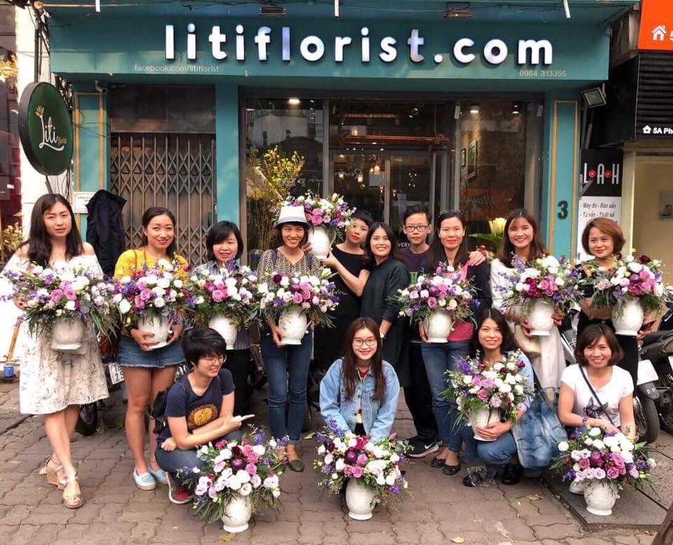 Trải nghiệm workshop cắm hoa "Hương mùa Hạ"