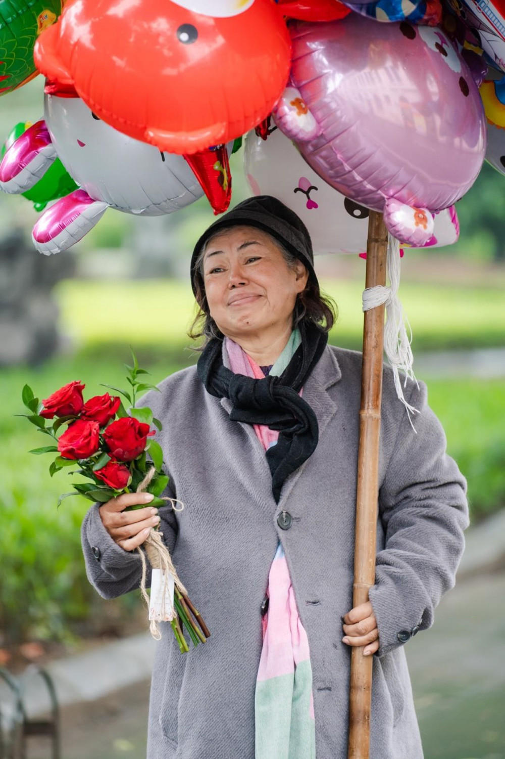 Valentine 2022: Màn tỏ tình ấn tượng vừa diễn ra tại Hà Nội với 99.999 bông hồng - ảnh 14